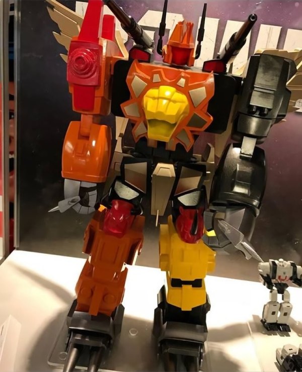 Power Of The Primes Predaking Mockup Plus New Megatron Figure From The Potential Cyberverse Toyline (1 of 1)